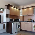 в комплекс зора 9a Apartment *
