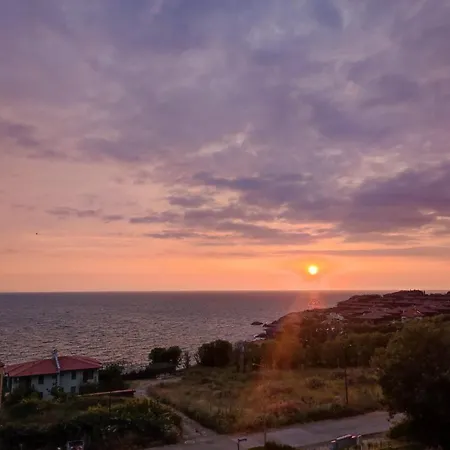 в комплекс зора 9a Apartament