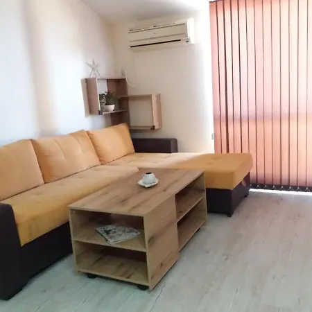 Appartement в комплекс зора 9a *