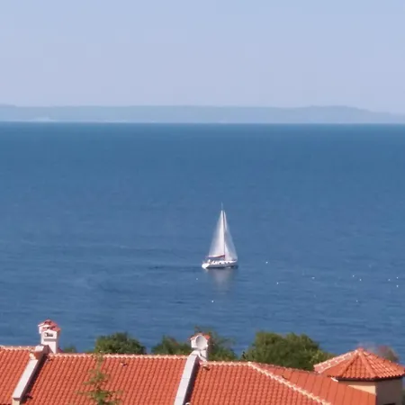 Apartment в комплекс зора 9a Sozopol