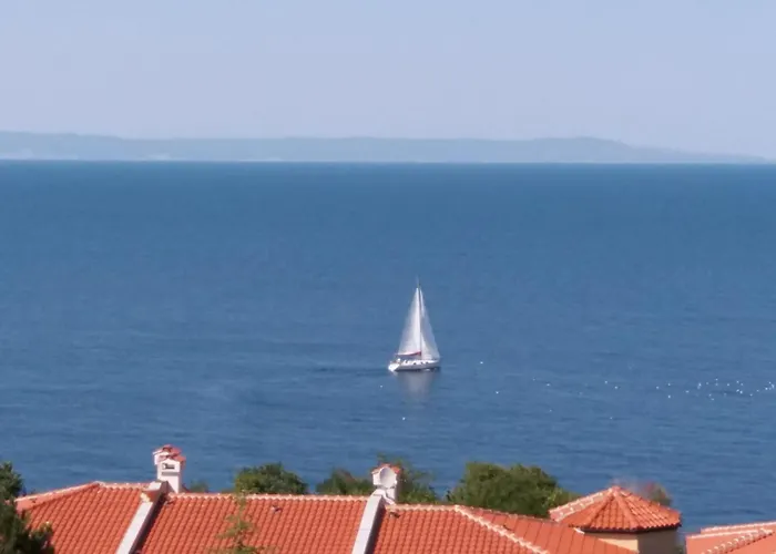 Appartamento в комплекс зора 9a Sozopol